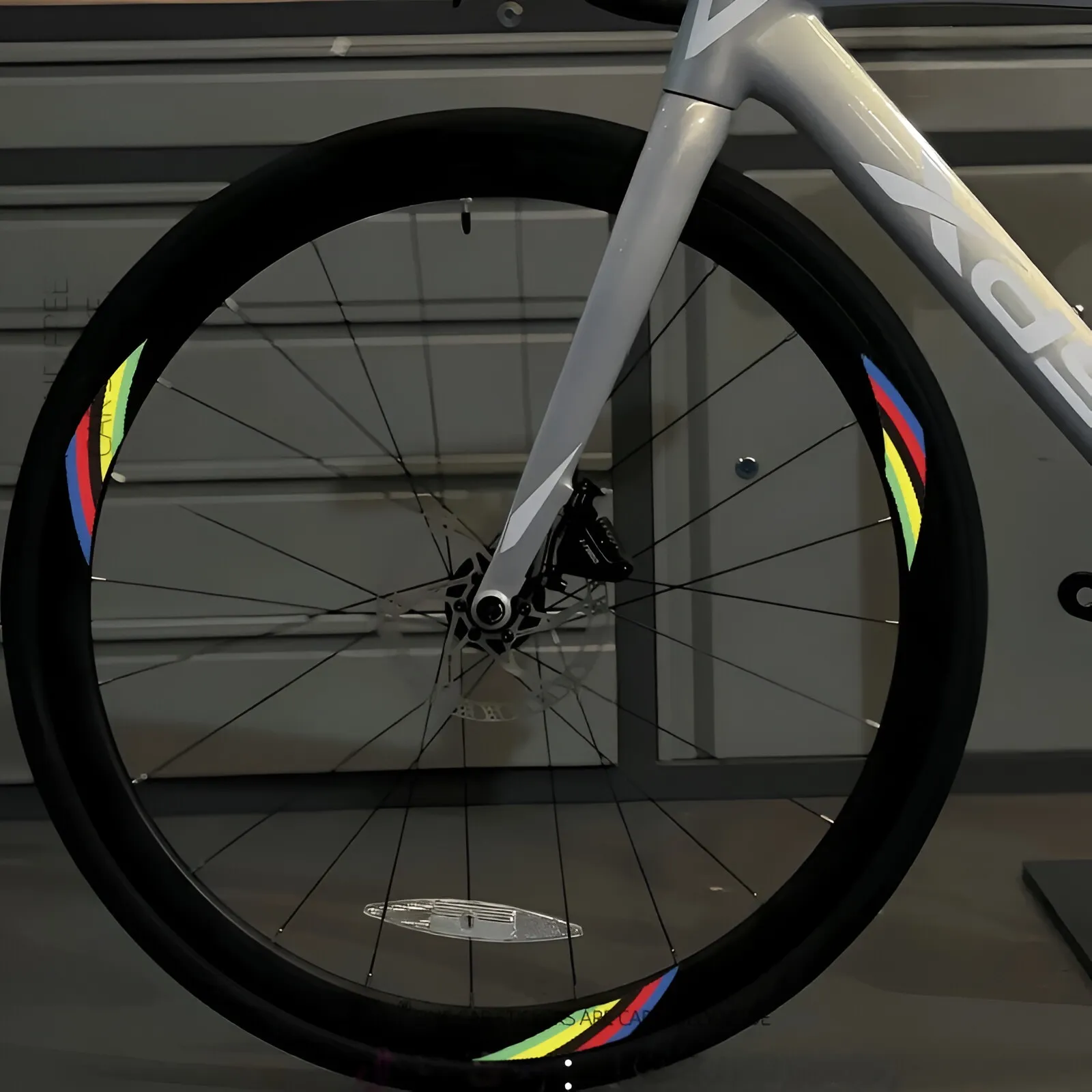 UCI Rainbow Champion Bike Whee - Mountain Biking Uci のレビューと価格